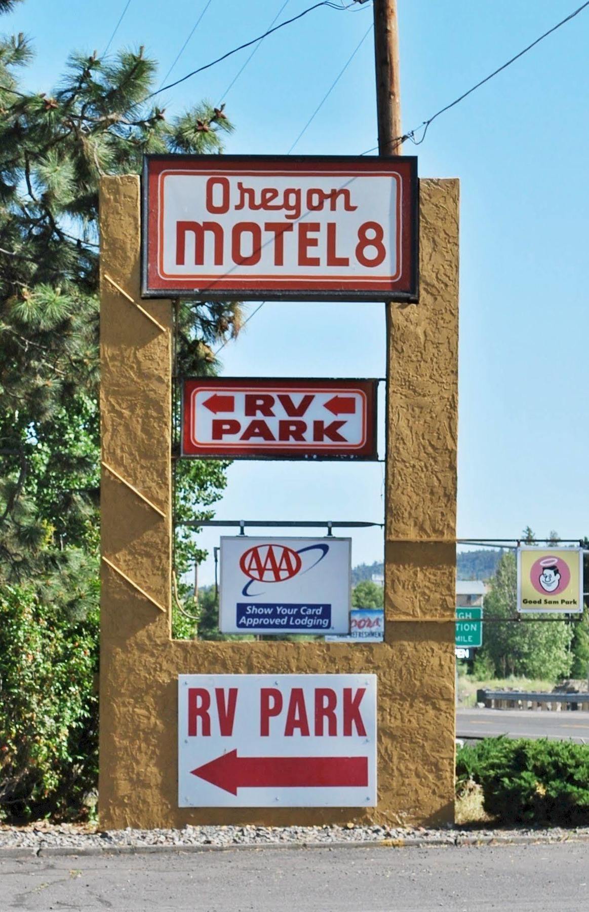 Oregon Motel 8 And Rv Park Klamath Falls Bagian luar foto
