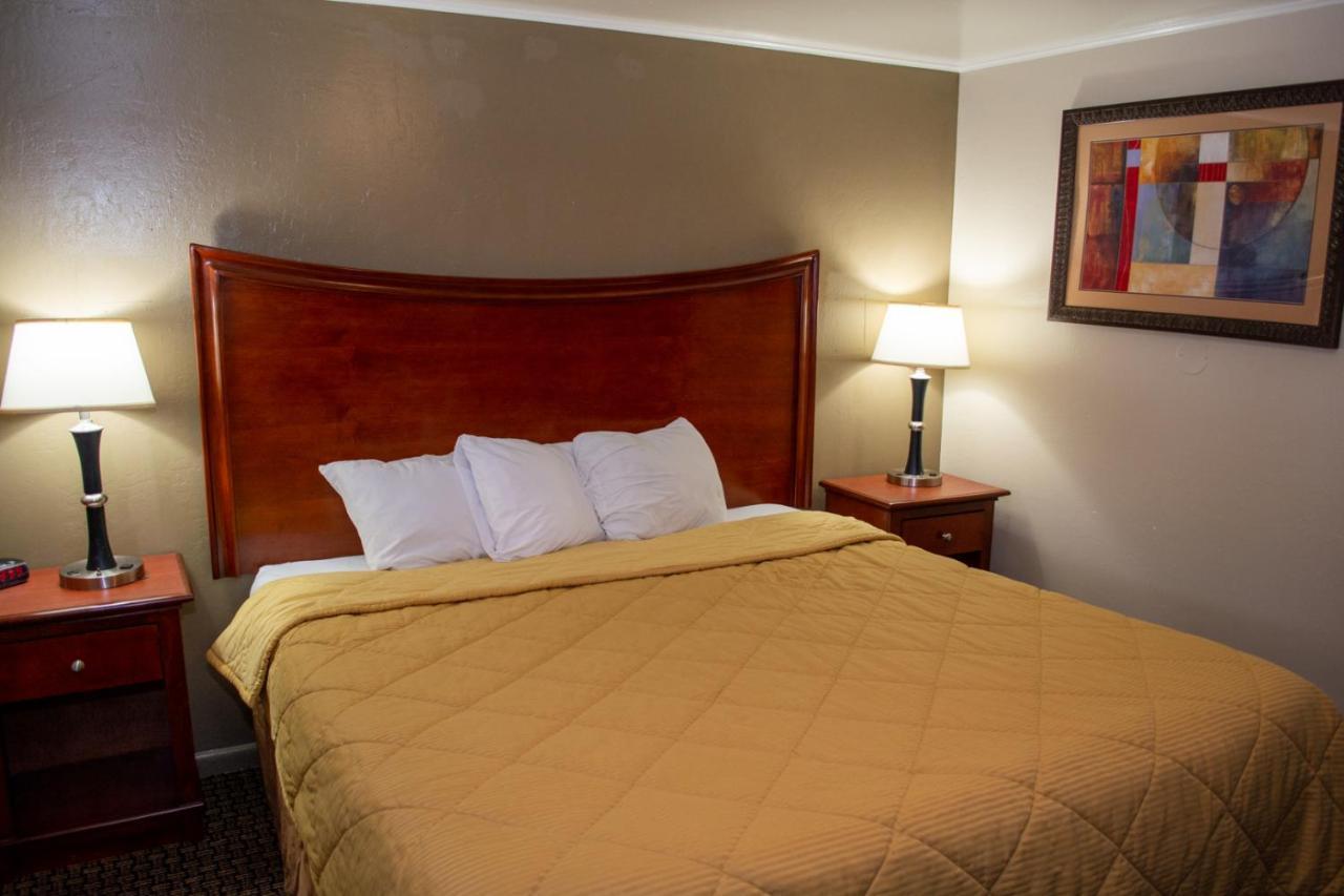 Oregon Motel 8 And Rv Park Klamath Falls Bagian luar foto