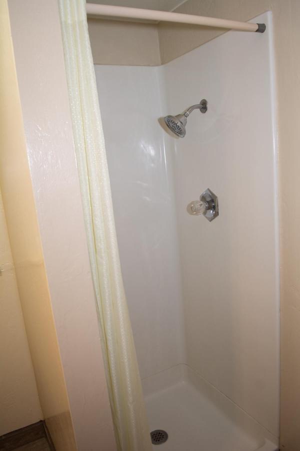 Oregon Motel 8 And Rv Park Klamath Falls Bagian luar foto